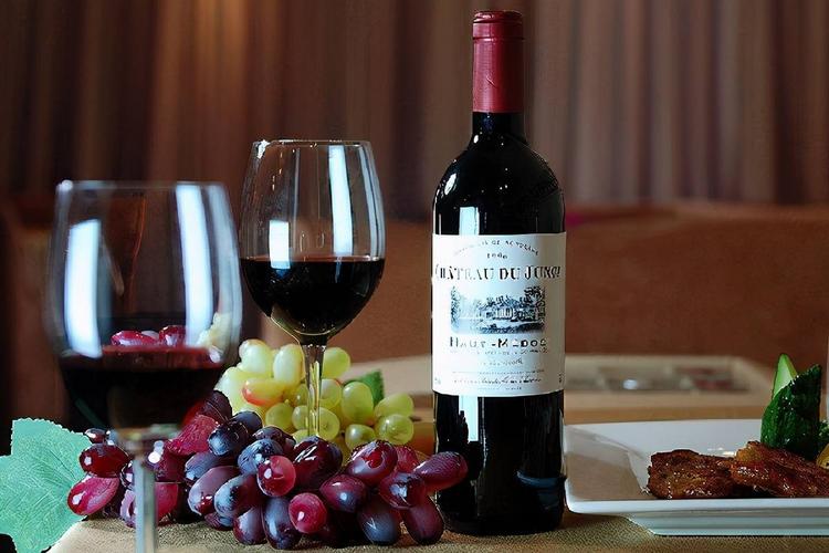 一．拉菲理查德碧尚葡萄酒2013价格是多少？