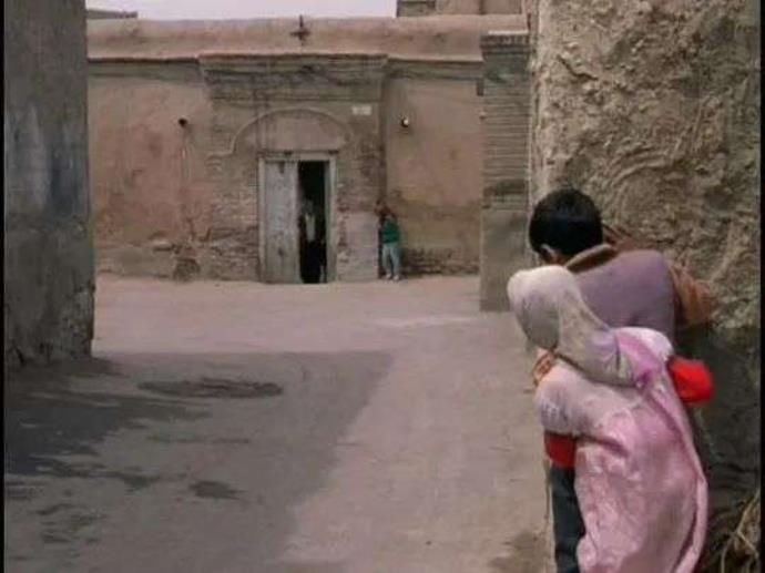伊朗电影《天堂的孩子》剧情影评：刻骨铭心，结尾堪称神笔的图片 -第9张