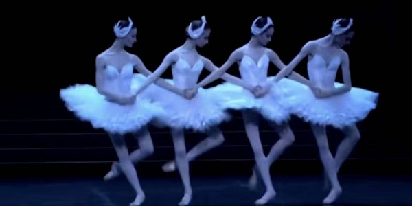 第一批八个**样板戏中的现代芭蕾舞剧是